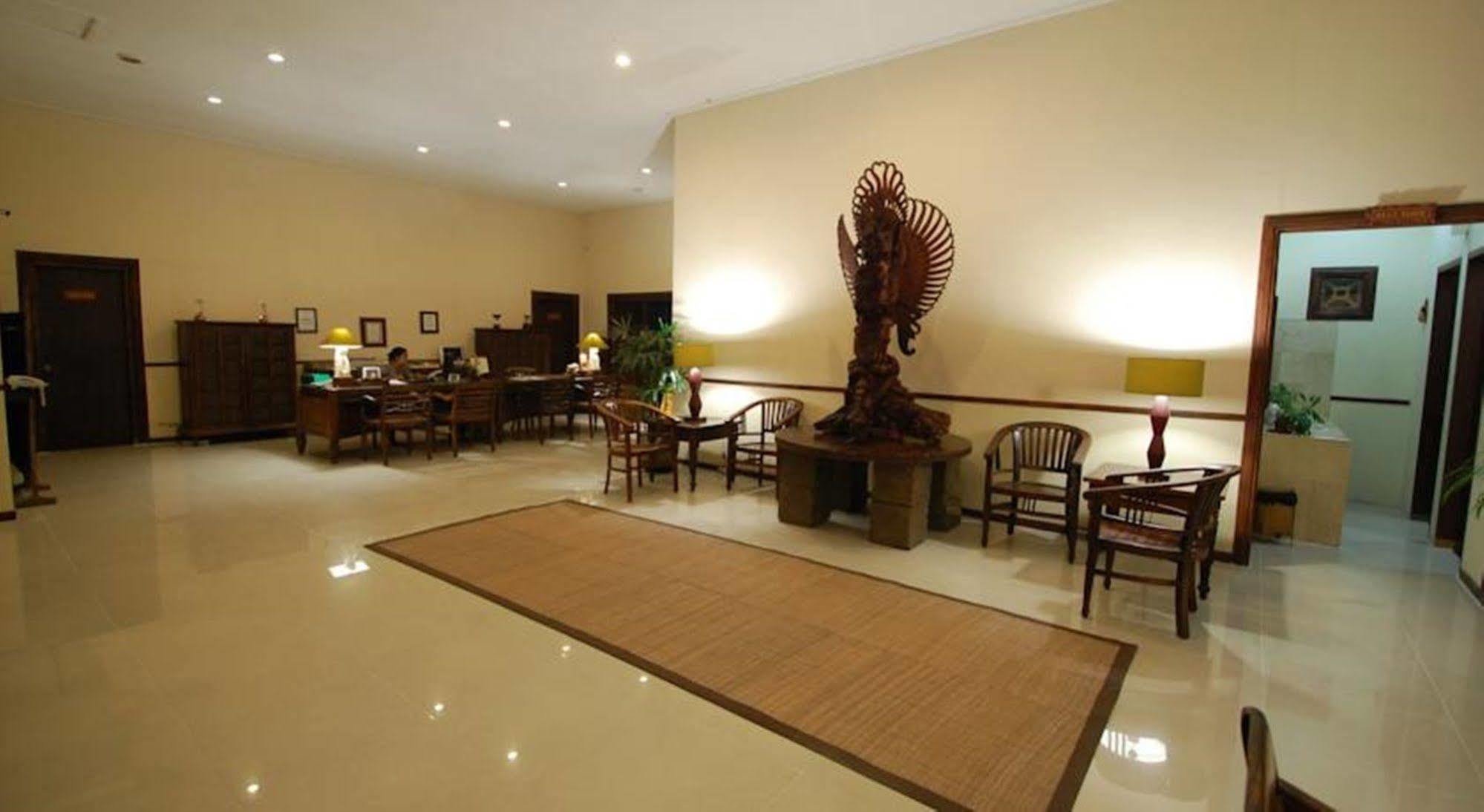 Mentari 3*