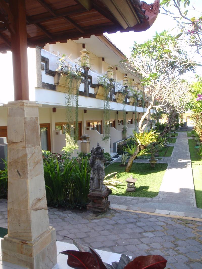 Hotel Mentari 3*